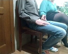 Strange Woman in the Waiting Room Gives a Handjob to me