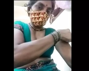 Sexy figure indian sulbha aunty