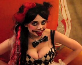 DEVIL JWOW - Miss Hannah Minx