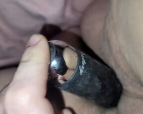 Magic wand in fat pussy