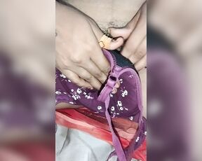 My sis pissing full hot pussy desi