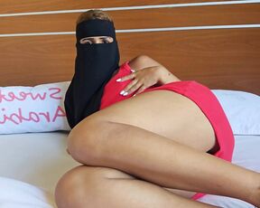 Real Arab Muslim StepMom in Niqab Hijab Masturbates - Jasmine SweetArabic Arabic Camgirl