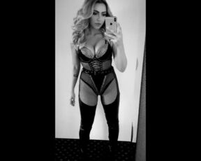 Hadise Instagram Sexy Dance